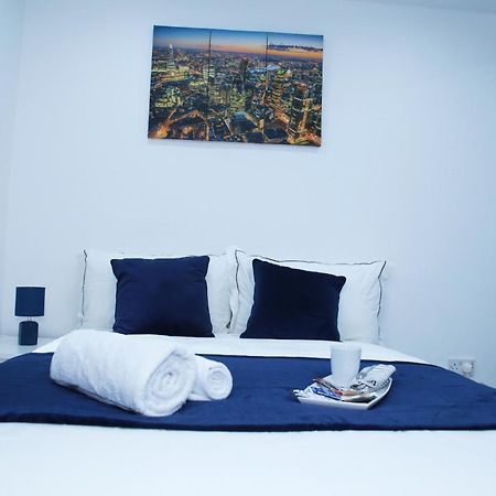 Lovely Apartment With Free Parking On Premises. Londýn Exteriér fotografie